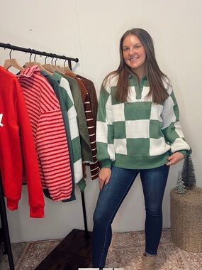 Green and White Checker Knit Pullover